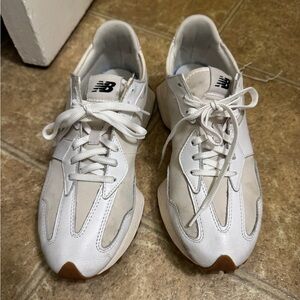 New Balance 327 White and Gray Sneakers